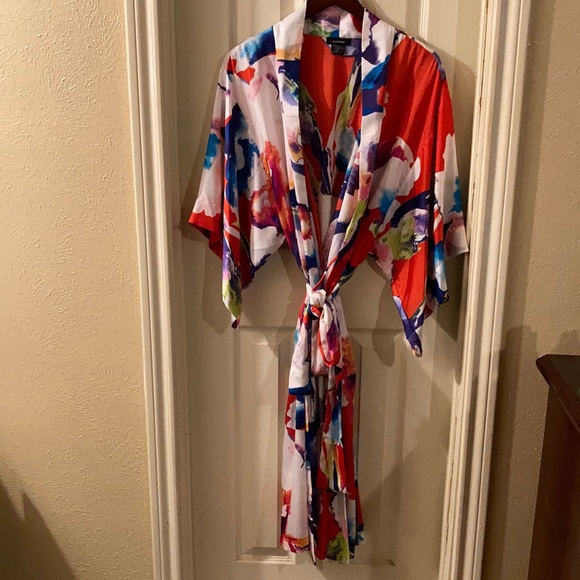 Natori Other - NATORI LONG ROBE SIZE MEDIUM
